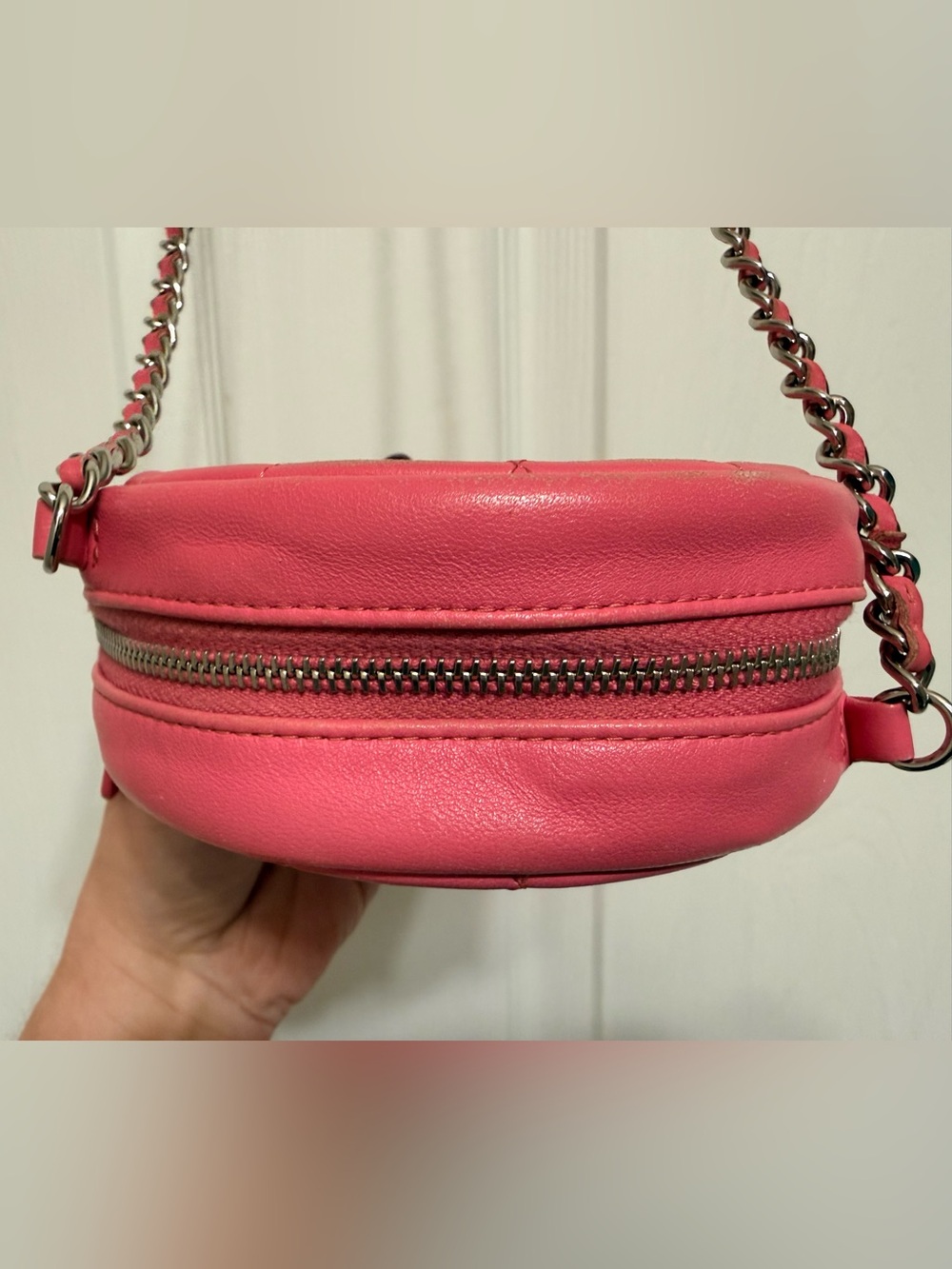 *Authentic* CHANEL - Leather Quilted Crossbody Bag w/ COA - Picture 9 of 16